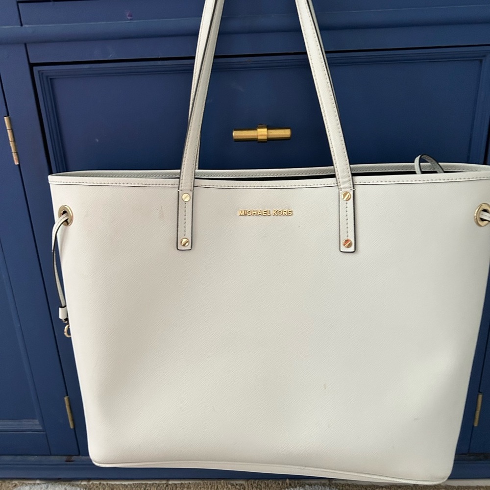 Michael Kors lot- SOLD